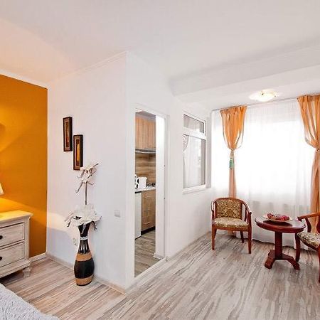 Lyla Apartment Galaţi Exteriör bild